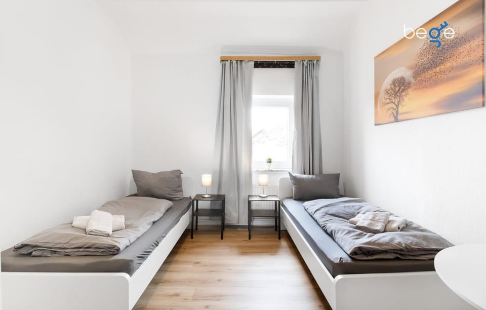 Photo of the whole room, Bedroom, towels