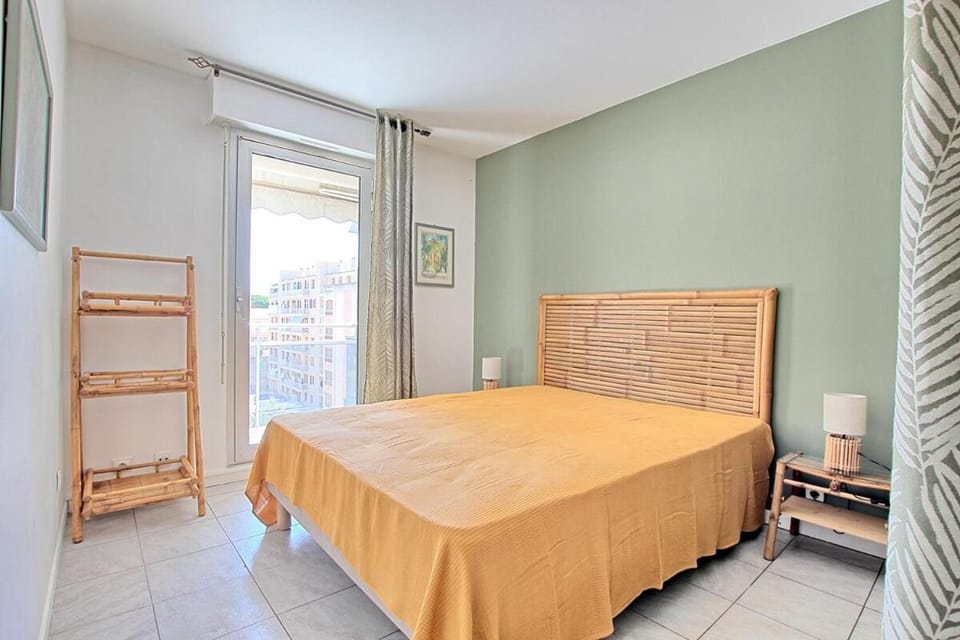 Appartement Juan Plages Apartment in Antibes