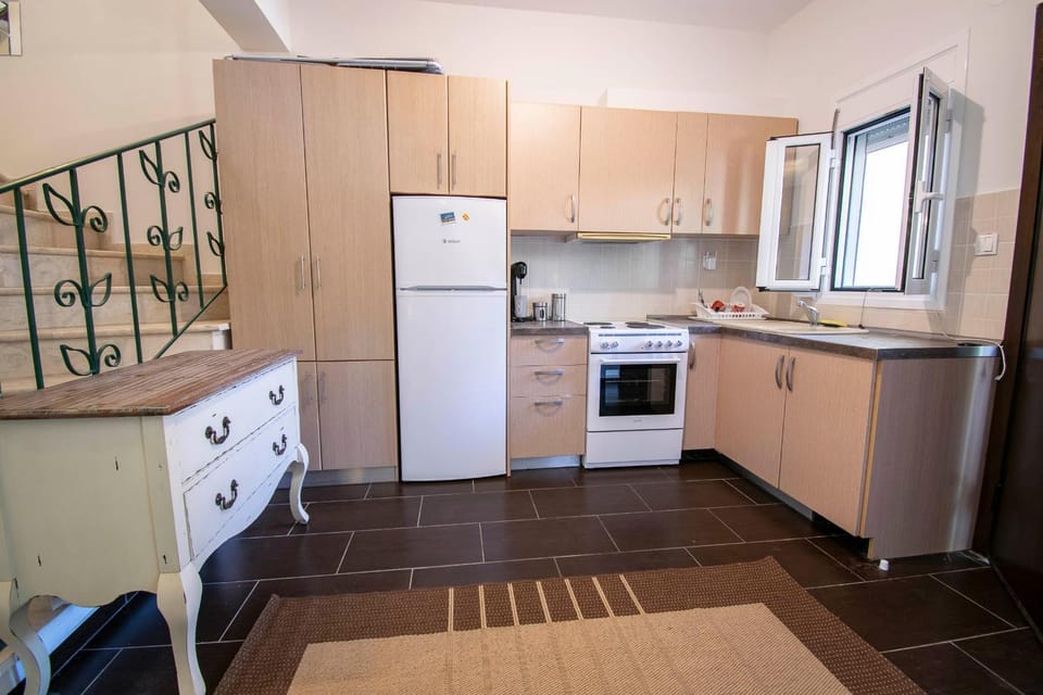 Sunlight Maisonette by RentalsPro Services - Nikiti Halkidiki Apartment in Nikiti