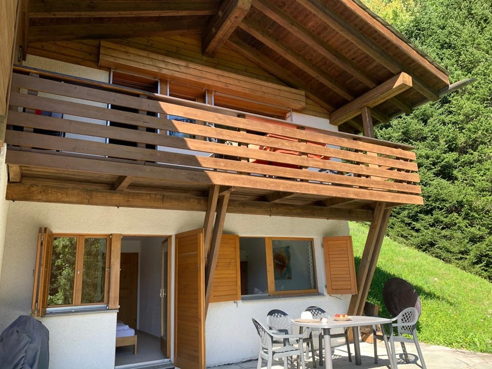 Property building, Balcony/Terrace