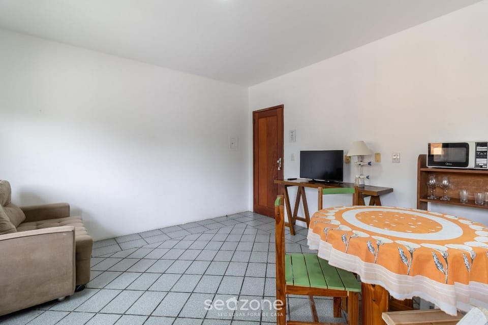 TV and multimedia, Living room, Dining area