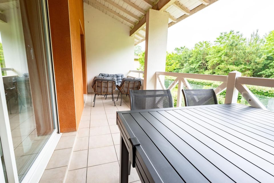 Patio, View (from property/room), Balcony/Terrace, Dining area
