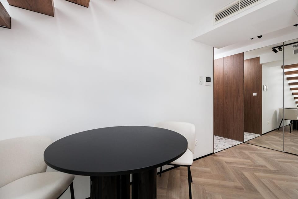 Dining area, wardrobe