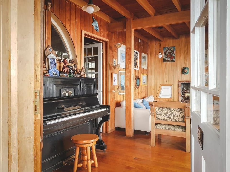 Living room, fireplace