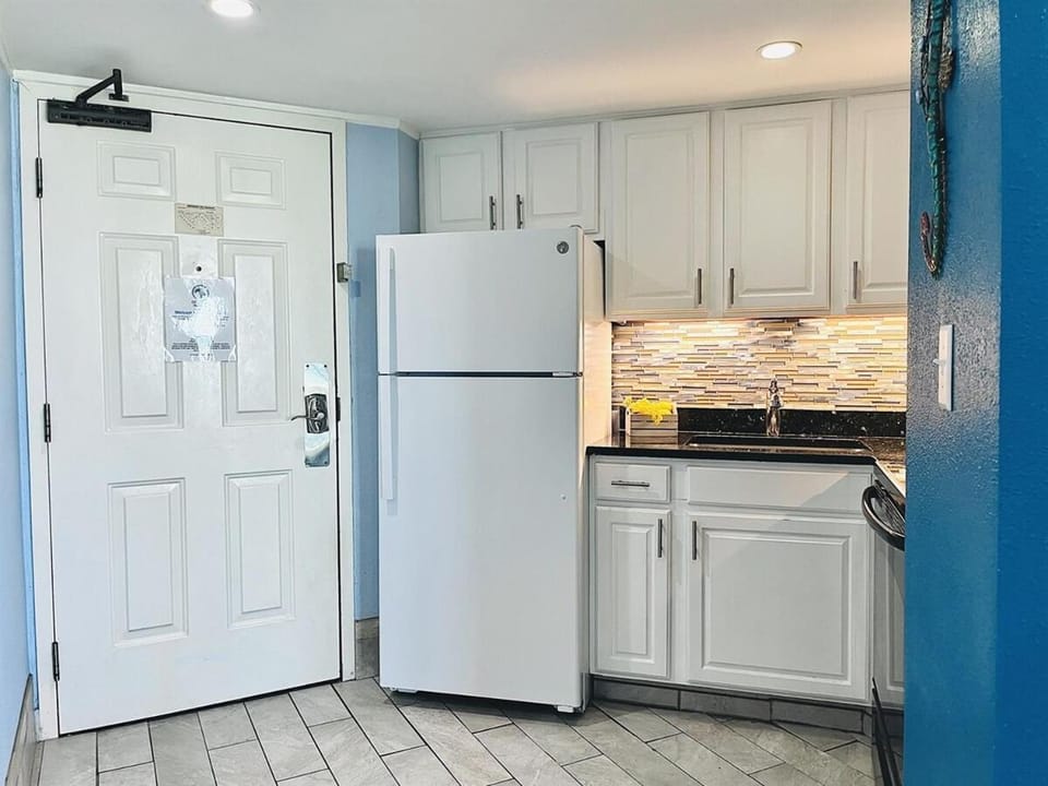 Serene Oceanfront Suite, Dogs Welcome! 310 Apartment in Myrtle Beach