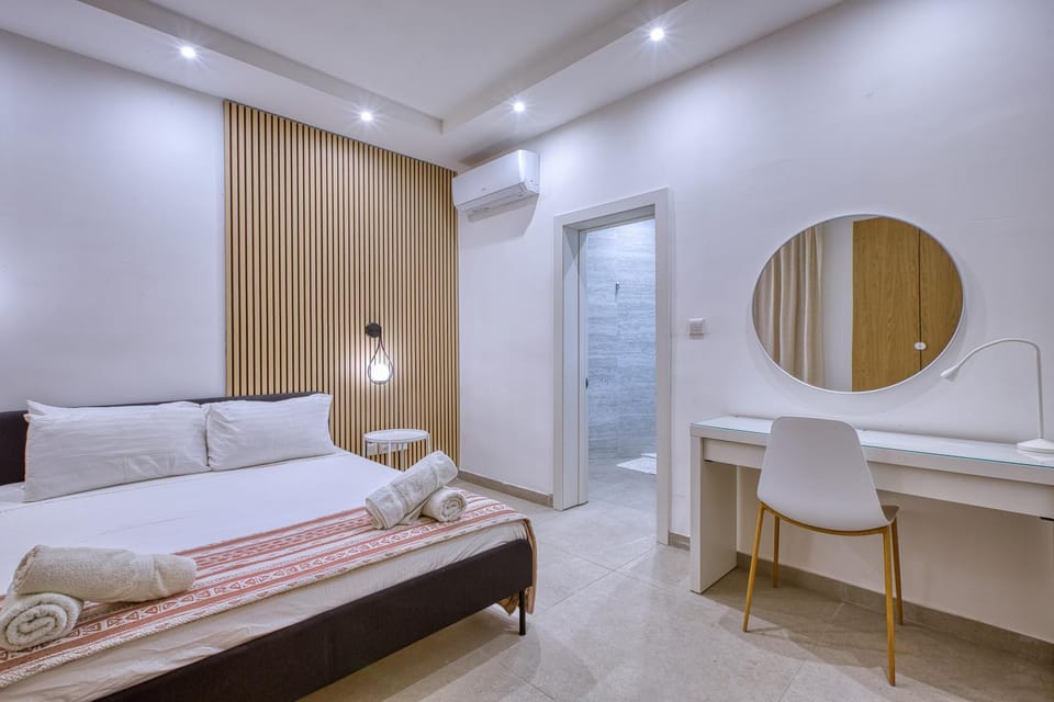 Charming Sliema Sea Escape Apartment in Sliema