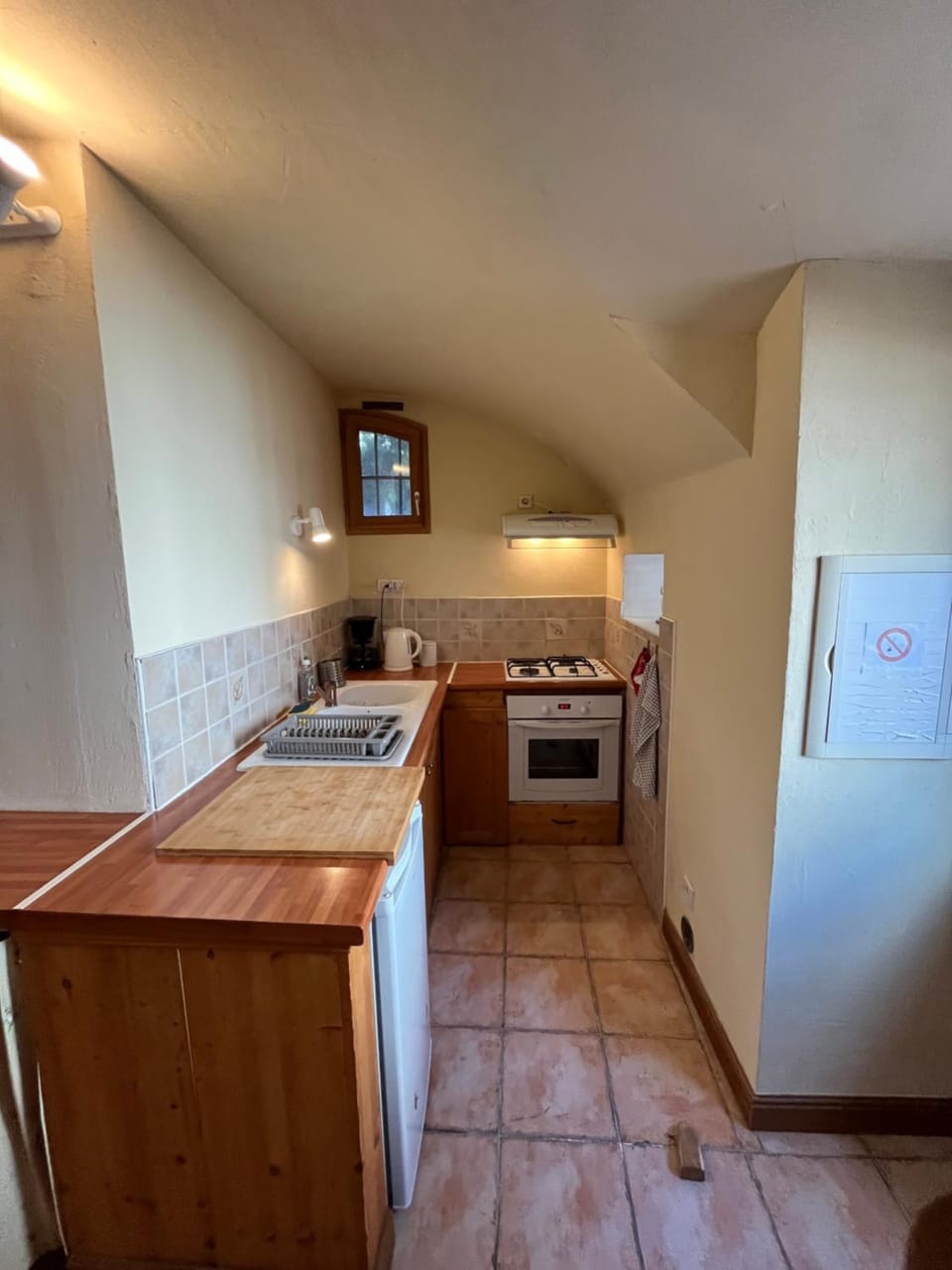 Kitchen or kitchenette