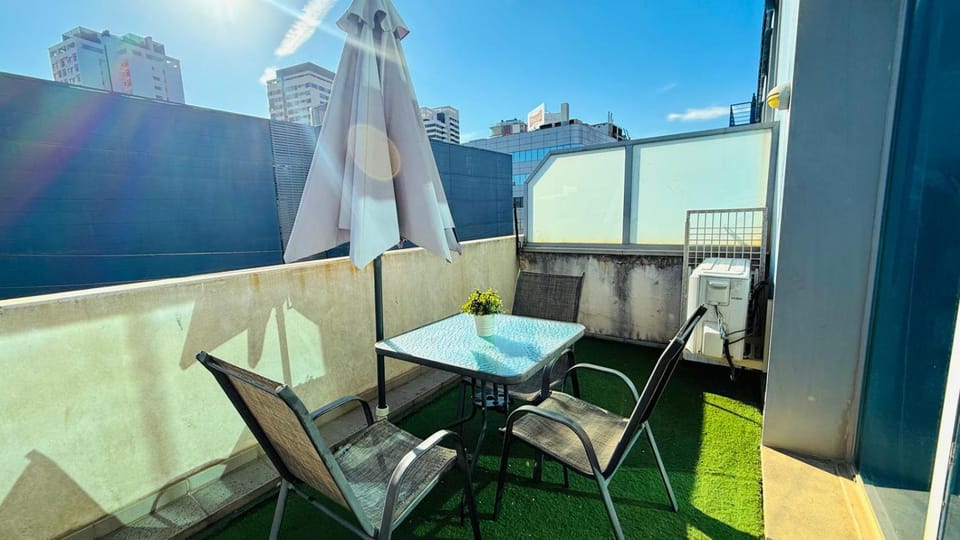 Seasonal Living Lumen Triplex Apartment in Madrid