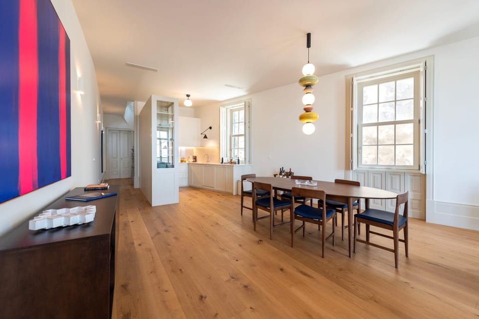 Dining area, kitchen