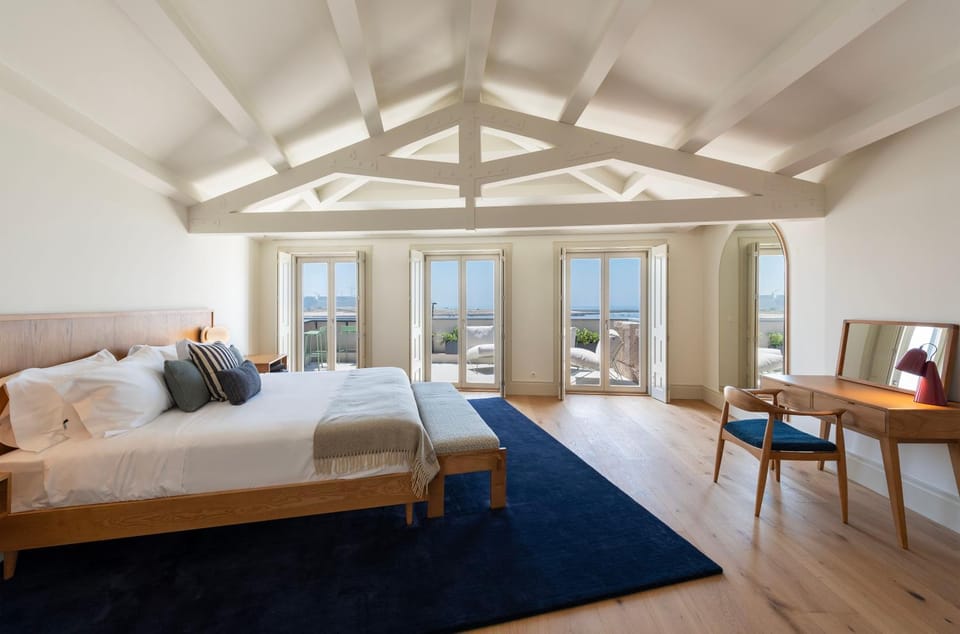 Bed, Balcony/Terrace, Bedroom