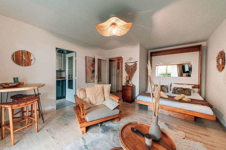 Property building, Living room