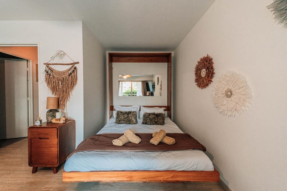 Living room, Bedroom