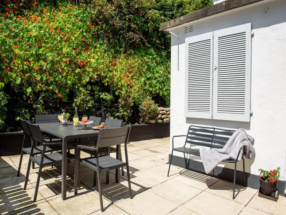 Patio, Garden, Garden view