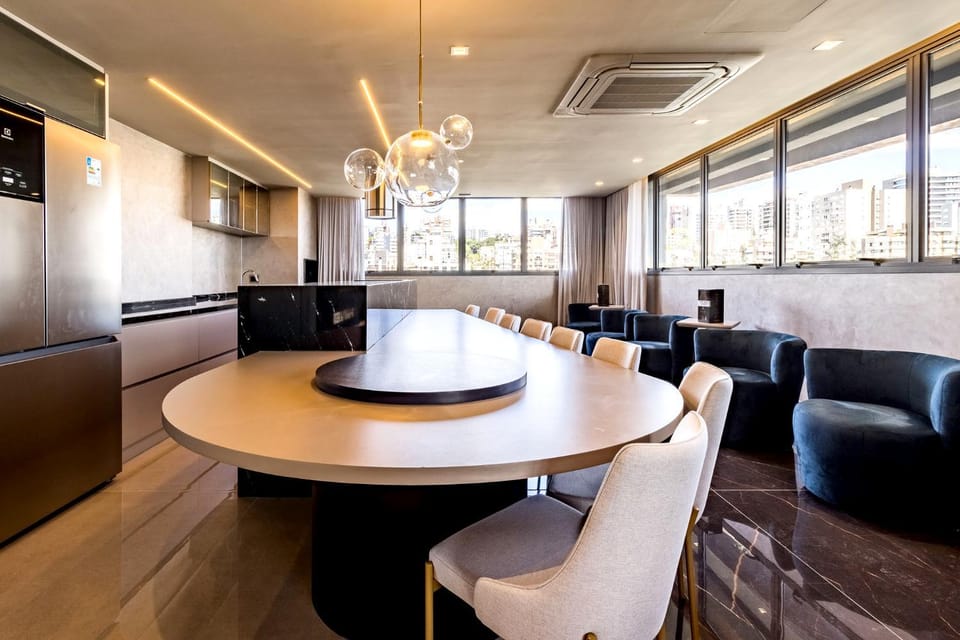 Property building, Day, Meeting/conference room, Area and facilities, air conditioner