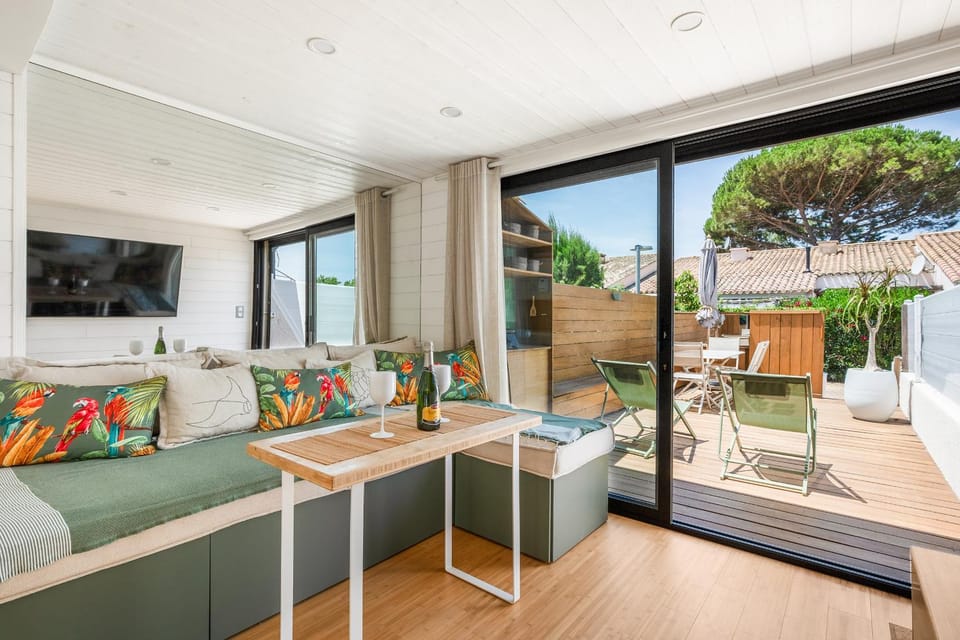Villa 52 Naturiste Villa in Agde