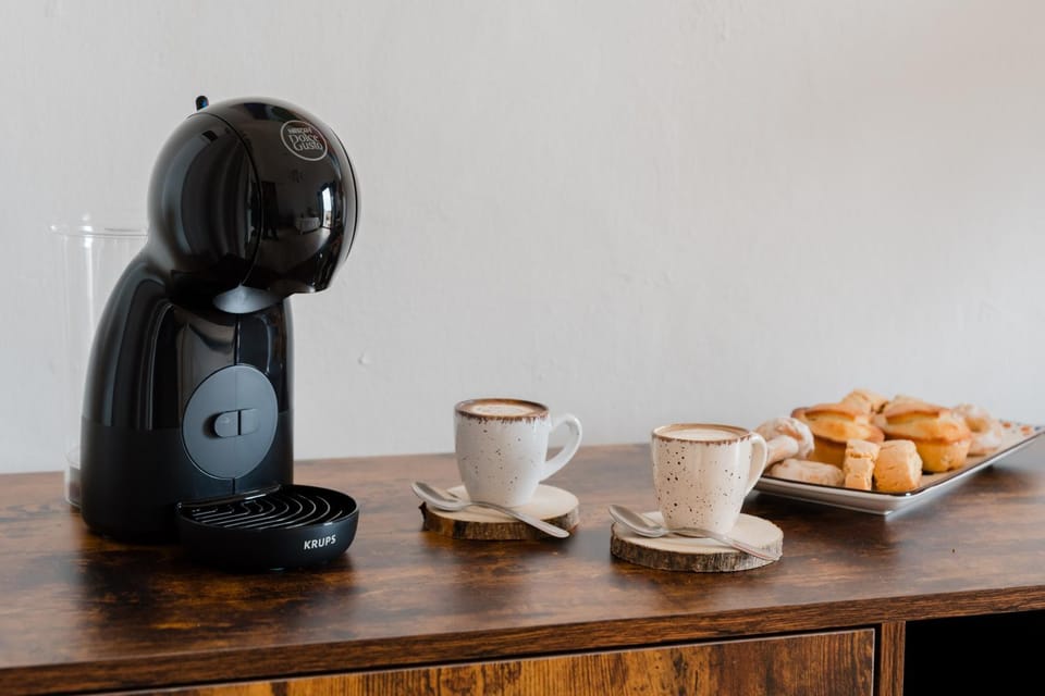 Coffee/tea facilities, Food and drinks, Decorative detail, Food
