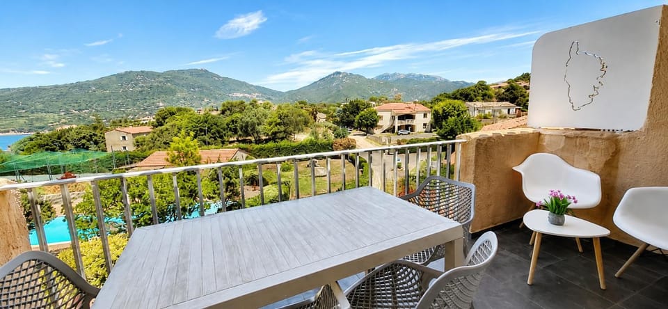 Patio, View (from property/room), Balcony/Terrace, Dining area, Pool view, Swimming pool