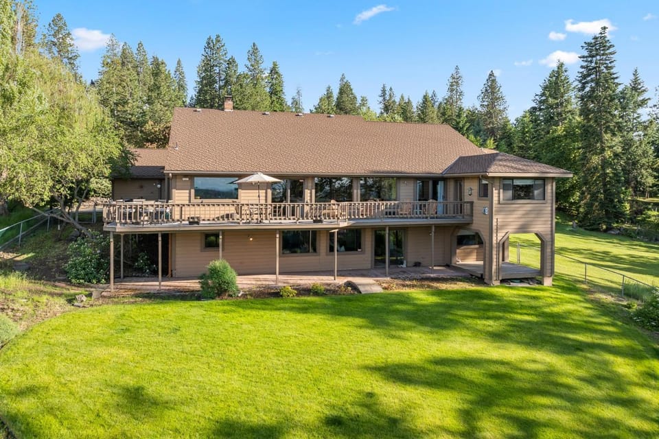Lake View on Lookout Coeur d' Alene ID House in Kootenai County
