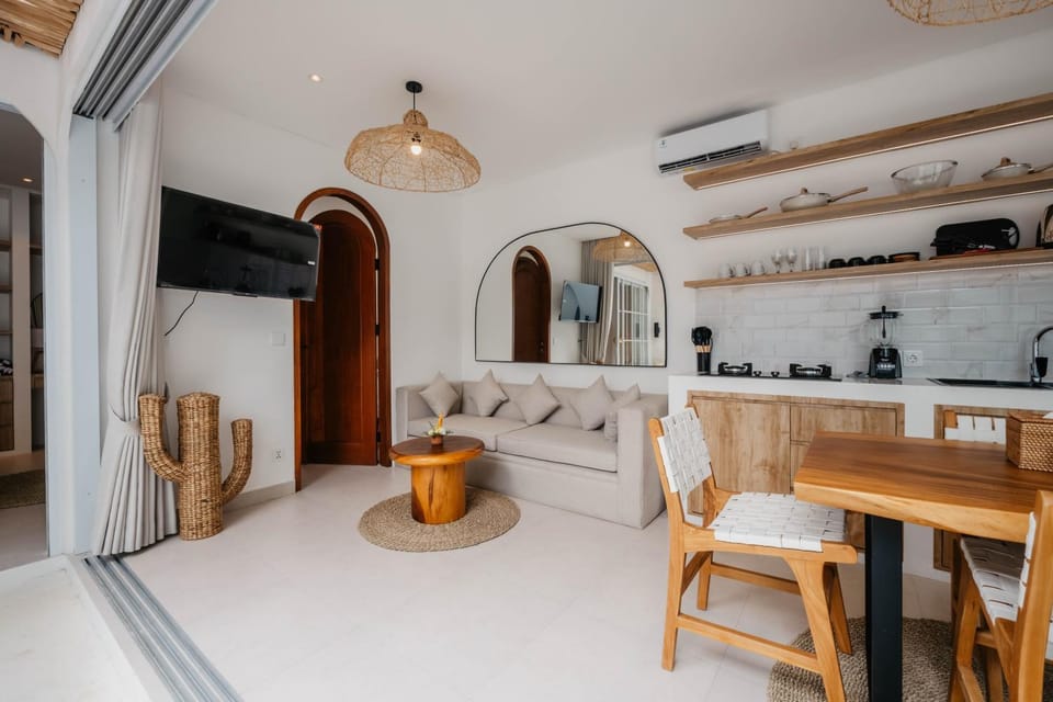NEW! Mia Villa - 1BR Villa in Kerobokan Villa in North Kuta