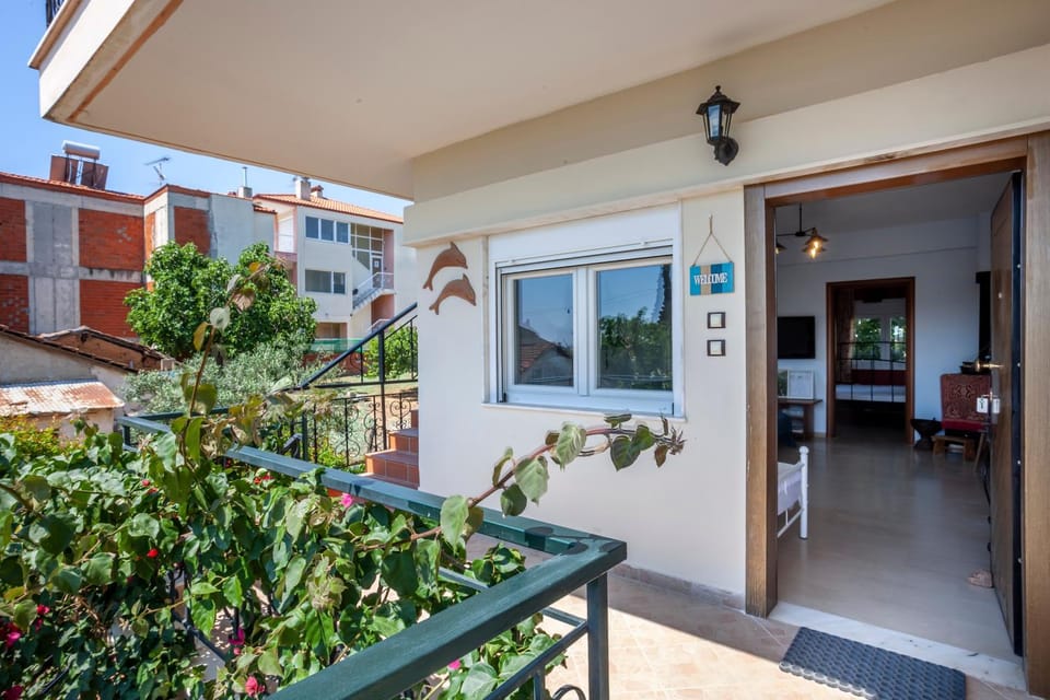 dolphin apartment Apartment in Halkidiki