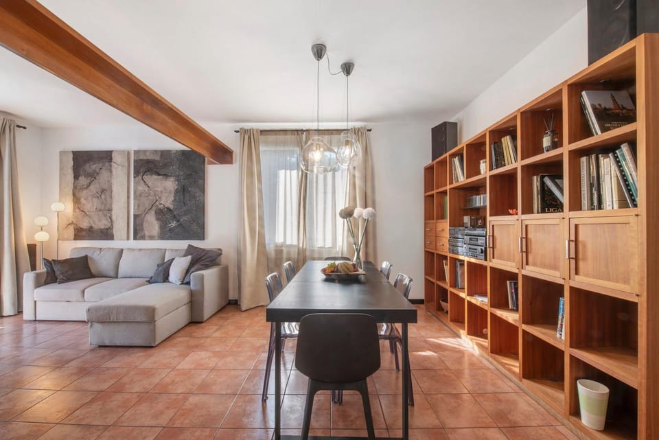 Property building, Living room