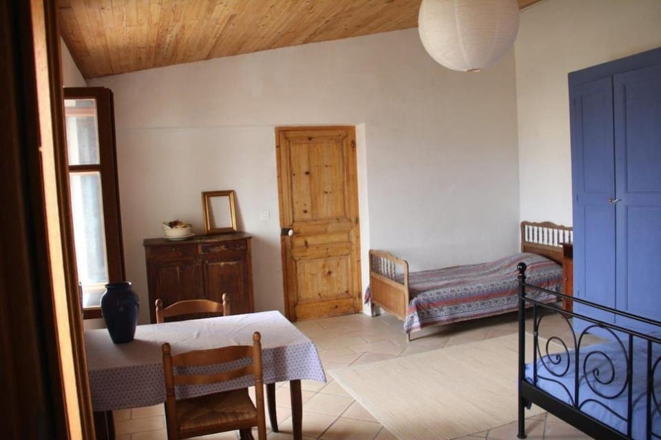 Le Petit Paradis House in Tarascon
