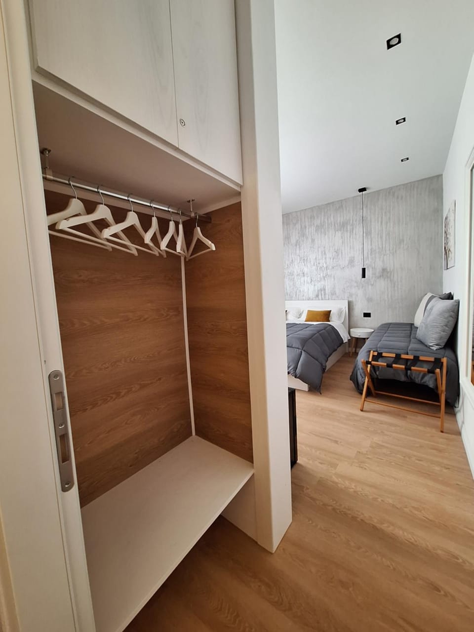 Bed, Photo of the whole room, Bedroom, wardrobe