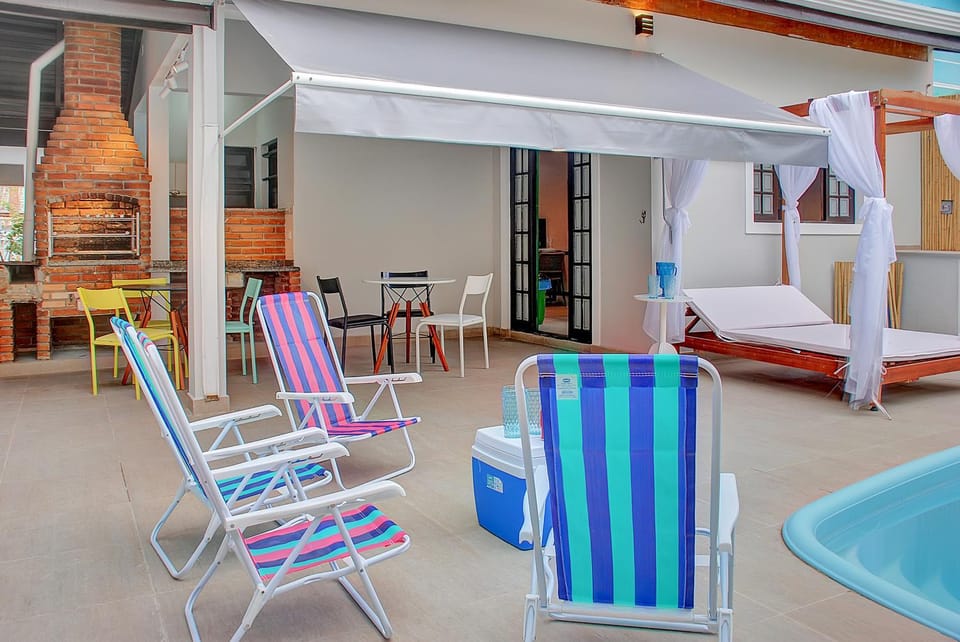 Seating area, Pool view, Swimming pool, sunbed