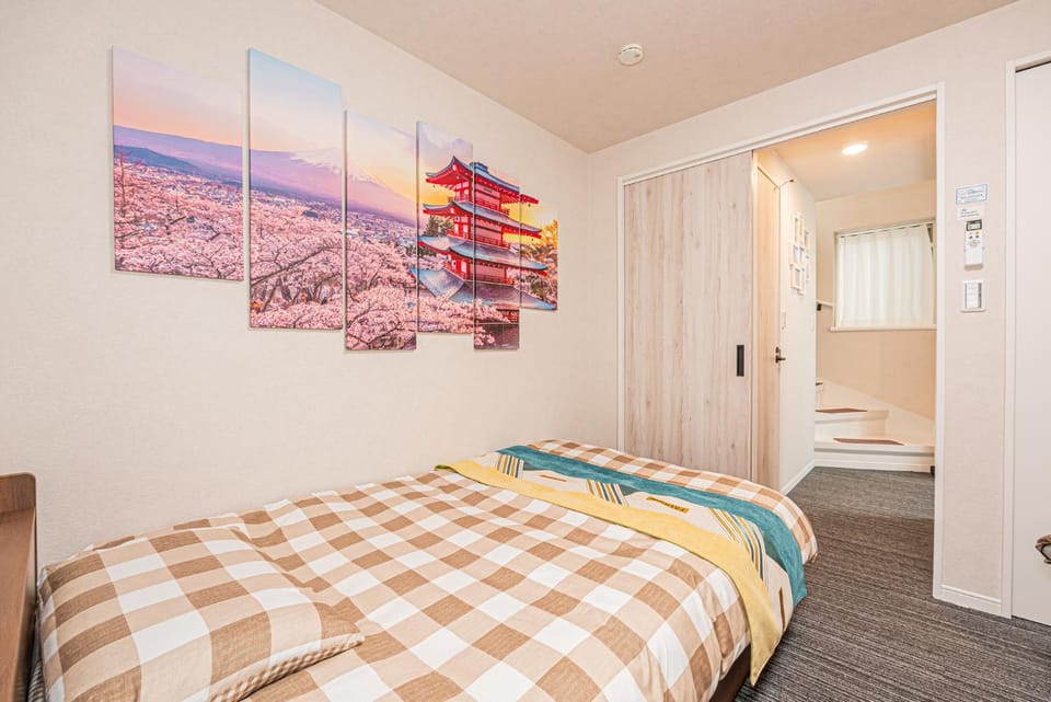 Private 3 Bedroom House with Free Parking Near Asakusa and Skytree Villa in Japan