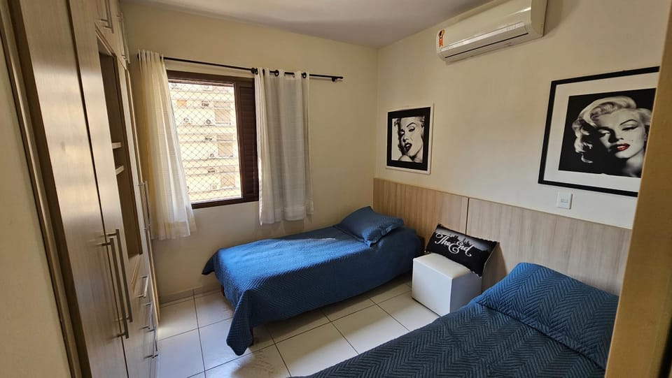 Bed, Bedroom, air conditioner