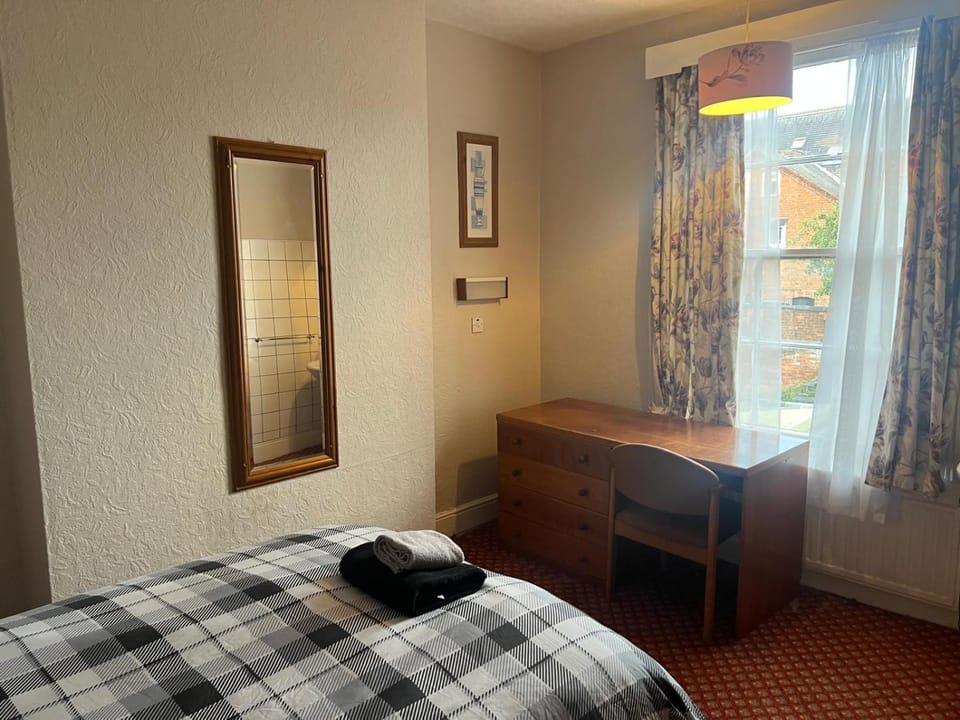 Hylands Hotel Family Room with Free Parking Hotel in Nottingham