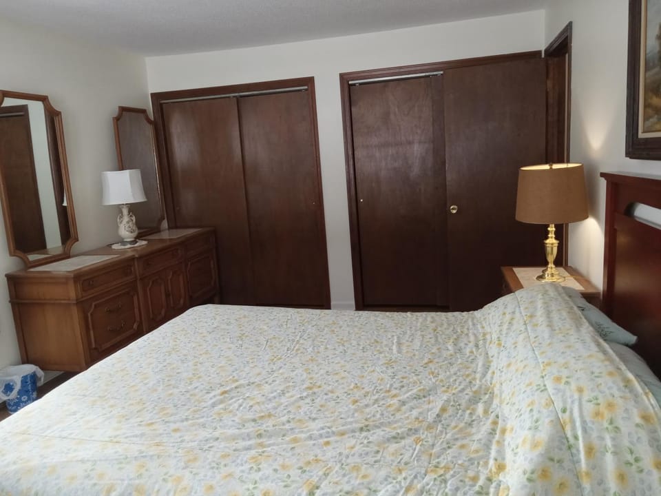 Rose's Cozy Mountainview -B- Apartment in Rutland