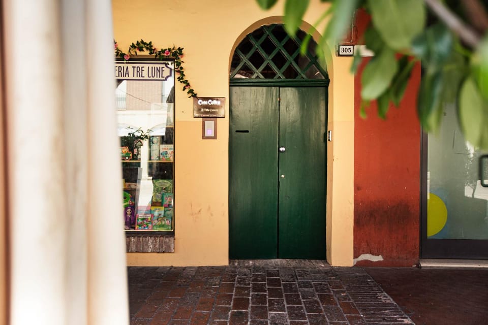 Facade/entrance