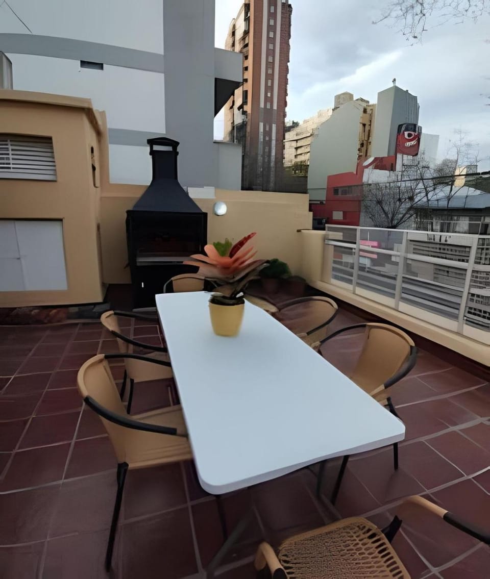Unique in the city - With wood stove and private grill Villa in Buenos Aires