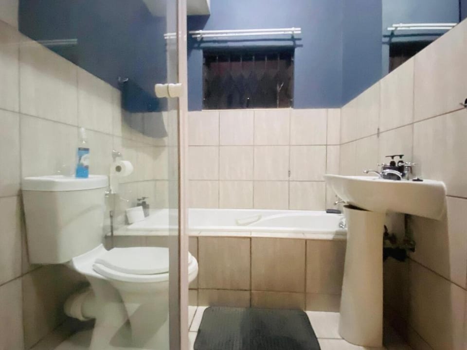 A spacious 2bedrooms apartment in the heart of Kempton Park Apartment in Gauteng