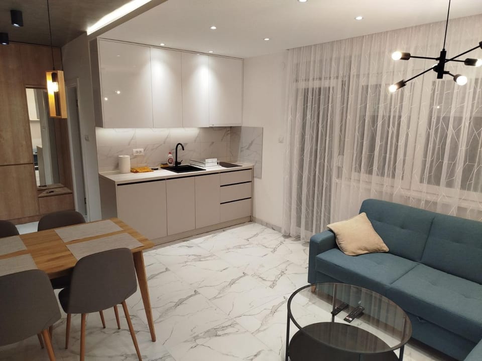Living room, Dining area, kitchen