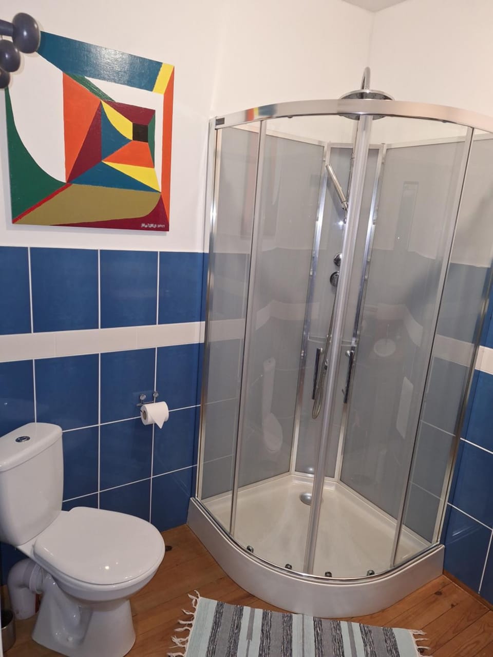 Shower, Toilet