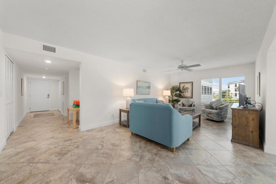 Sanibel Surfside 216 House in Sanibel Island