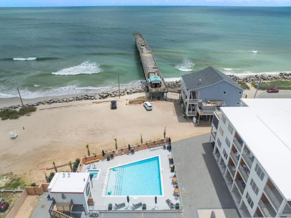 Oceans Edge Oceanfront Vacation Condo with Stunning Views House in Carolina Beach