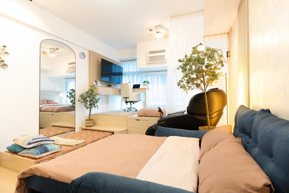 TV and multimedia, Living room, Photo of the whole room, Bedroom