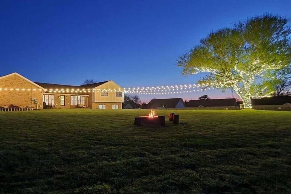 Magnolia House in Clarksville