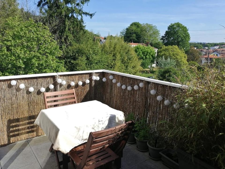 Patio, View (from property/room), Balcony/Terrace, Dining area