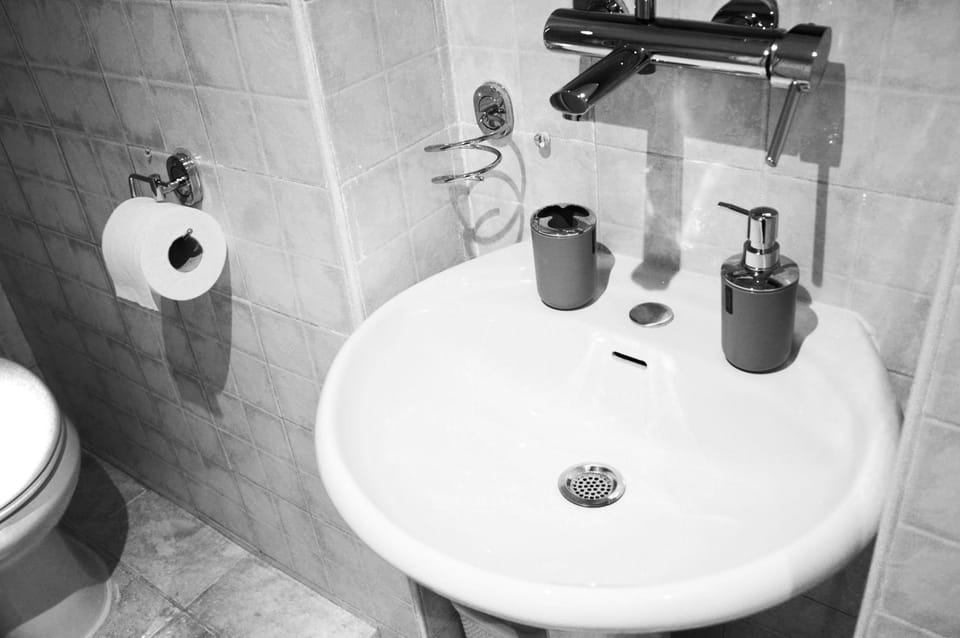Toilet, Bathroom