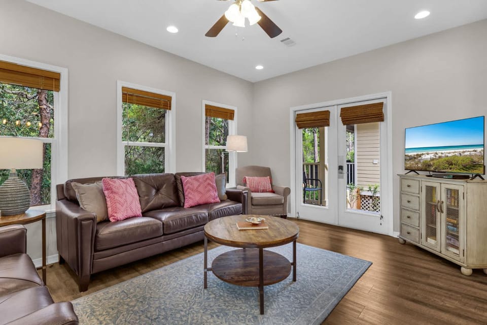 Dew Drop Inn - Santa Rosa Retreat Walk to Beach Pools & More House in South Walton County