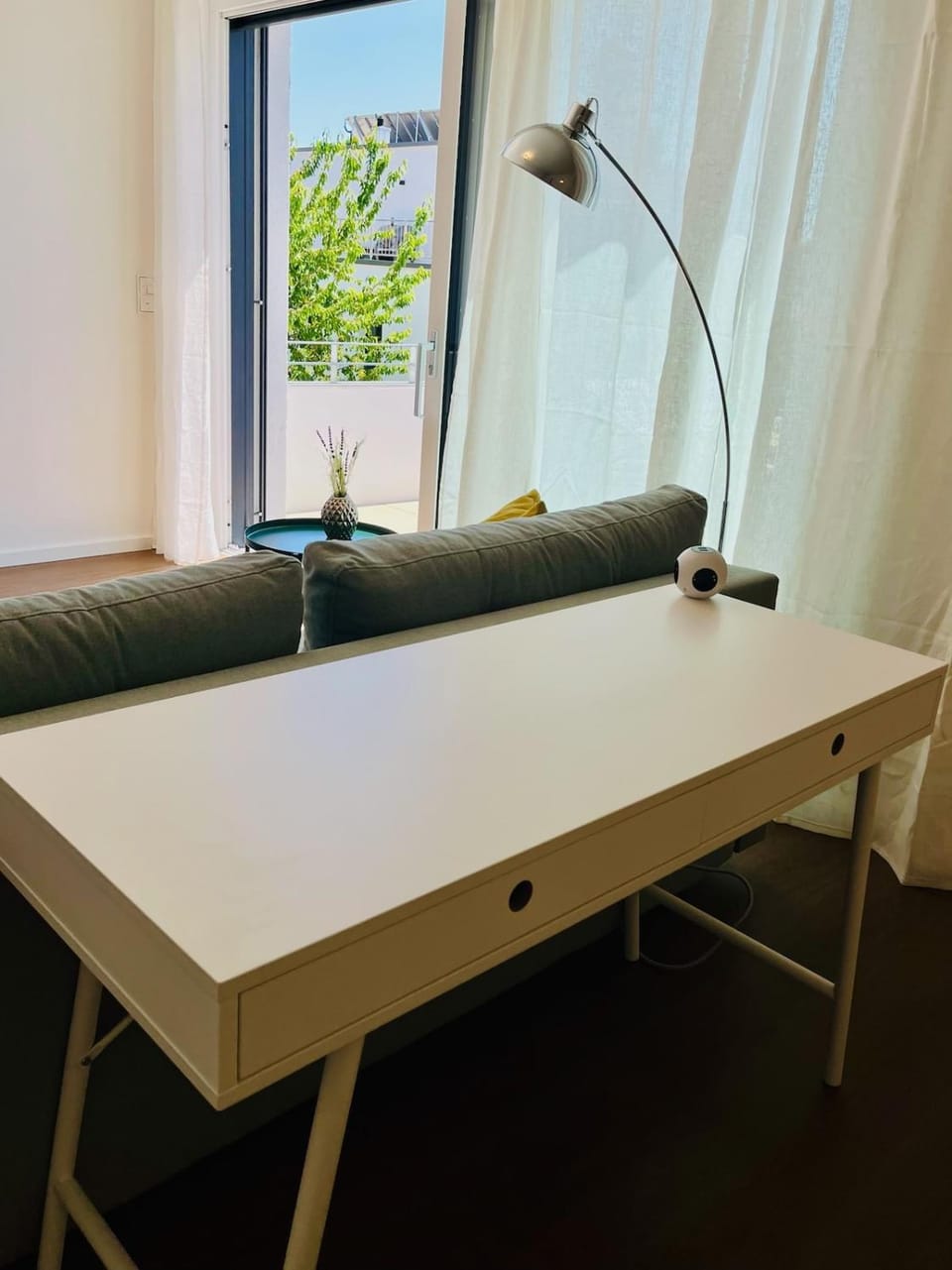 Living room, Business facilities