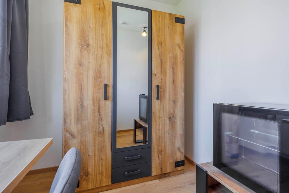 Photo of the whole room, wardrobe