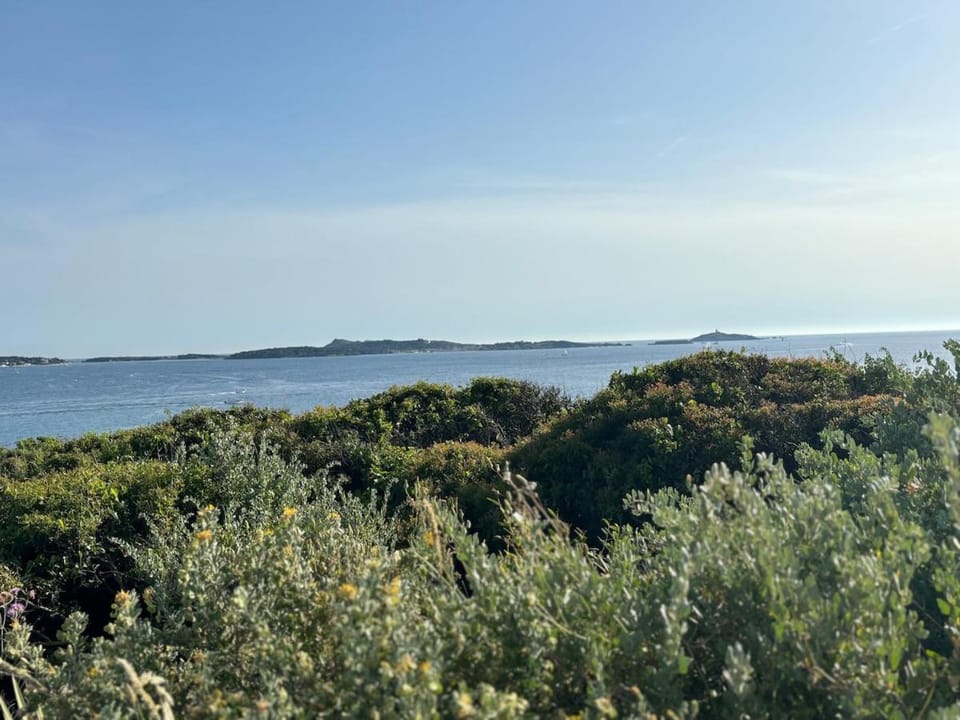 Appartement cosy 5 à 6 personnes proche mer Apartment in Six-Fours-les-Plages