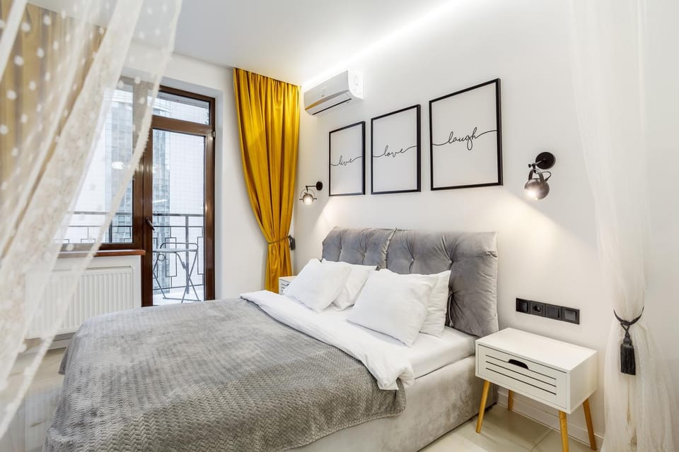 Bed, Photo of the whole room, Bedroom, air conditioner