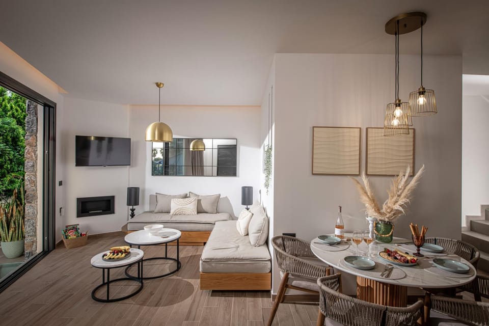 Euphoria Seafront Residence Villa in Crete