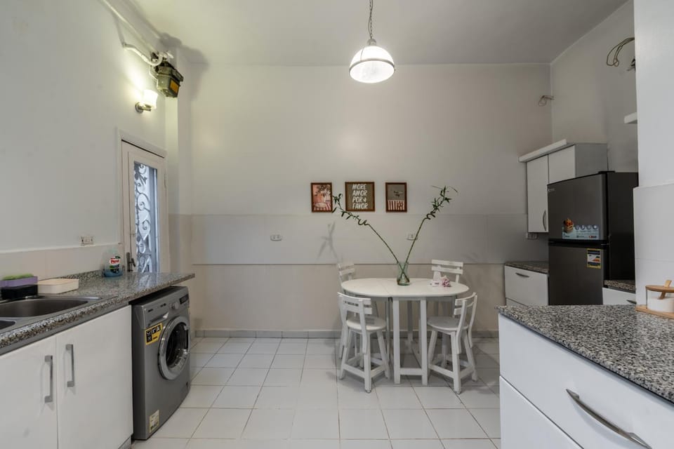 The Vintage Sunshine Apartment in Cairo